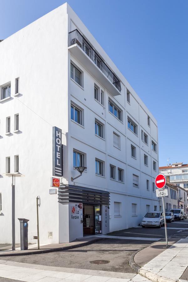 Hotel De La Vendee La Roche-sur-Yon Exterior photo